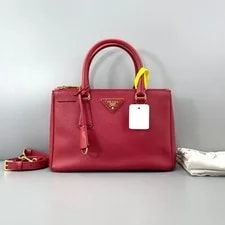Prada — Prada Small Galleria Top Handle Crossbody 26cm — Handbag — resale