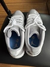 Jordan Air 11 Low / Low Top Lace Up 4