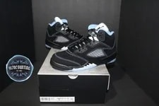 Air Jordan — Size 7Y - Air Jordan 5 Retro 2026 Release - 440888-008 — Sneaker — resale