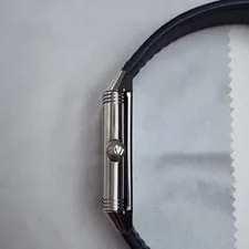 Jaeger-LeCoultre Reverso Classic Medium Manual Official 3