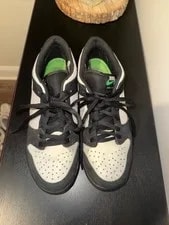 Size 9.5 - Nike SB Dunk Low Pro X Jeff Staple 2019 2