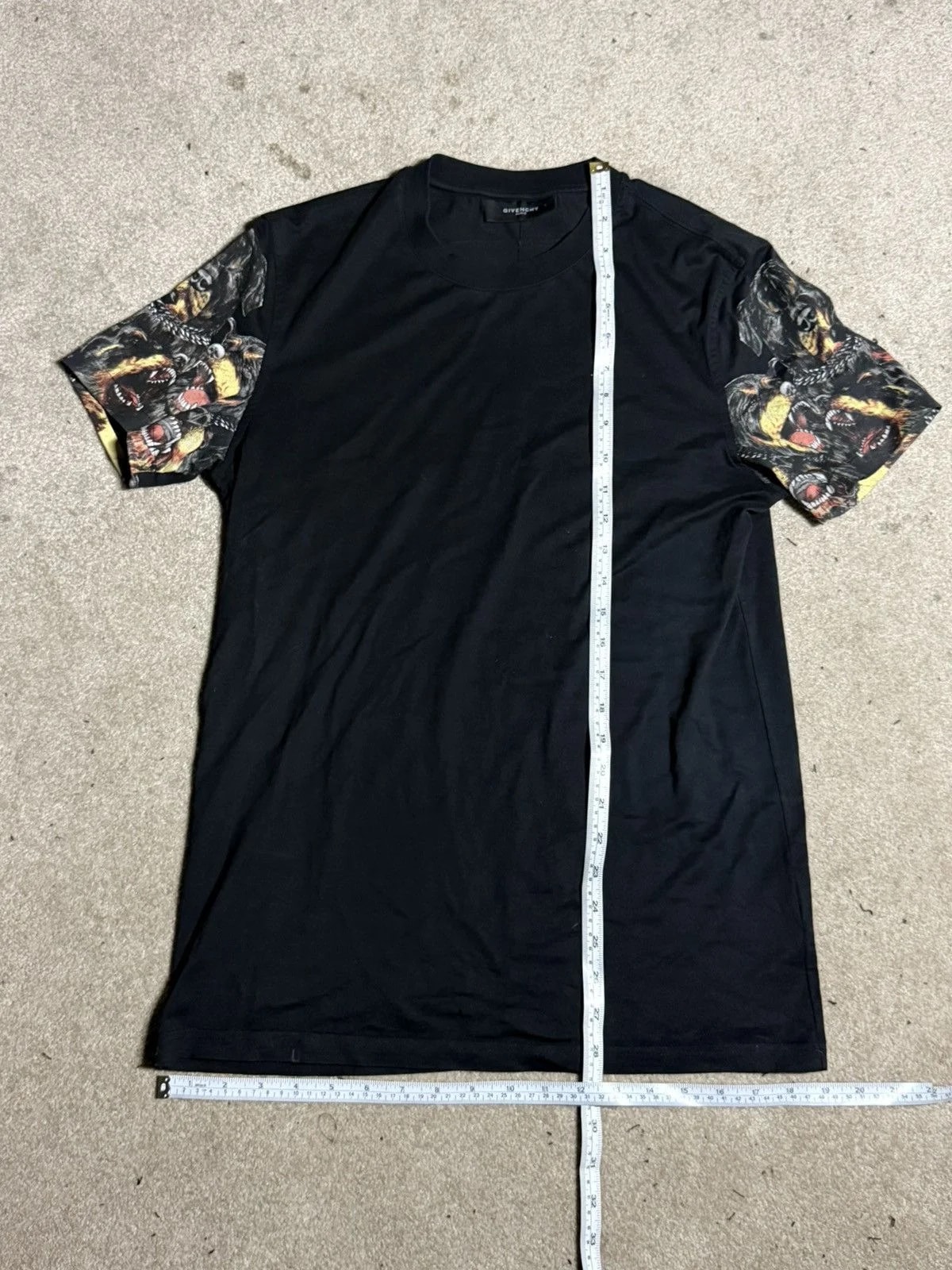 Givenchy — Givenchy Rottweiler Sleeve Shirt — streetwear — resale