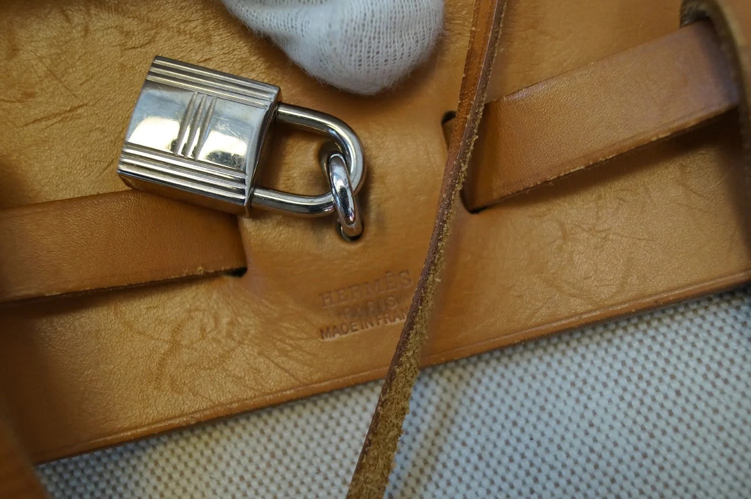 Hermes 30cm and 2-in-1 Herbag Backpack - Final Call 4