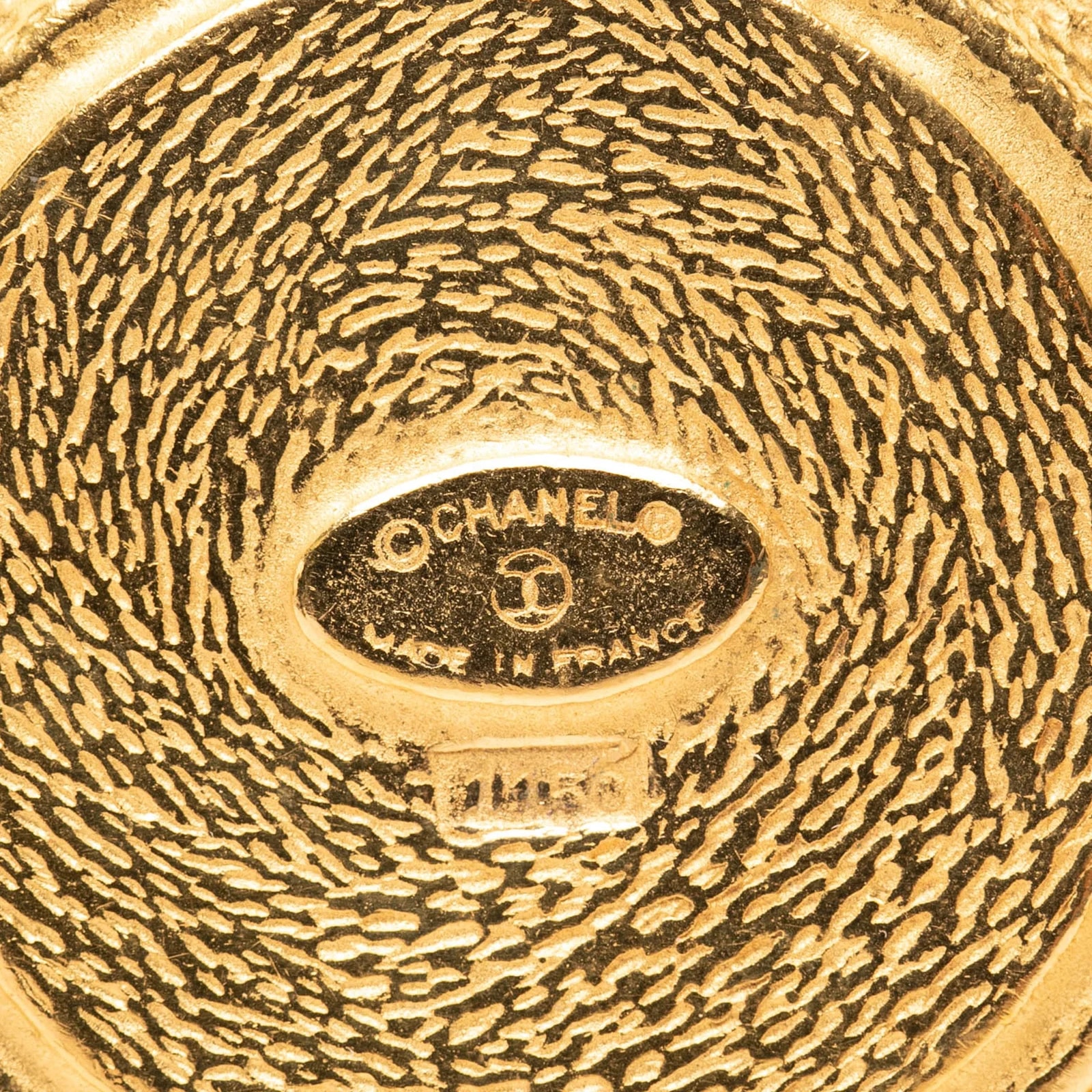 31 Rue Cambon Round Brooch 3