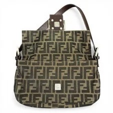 Fendi Mamma Bucket 26424 Auth 3
