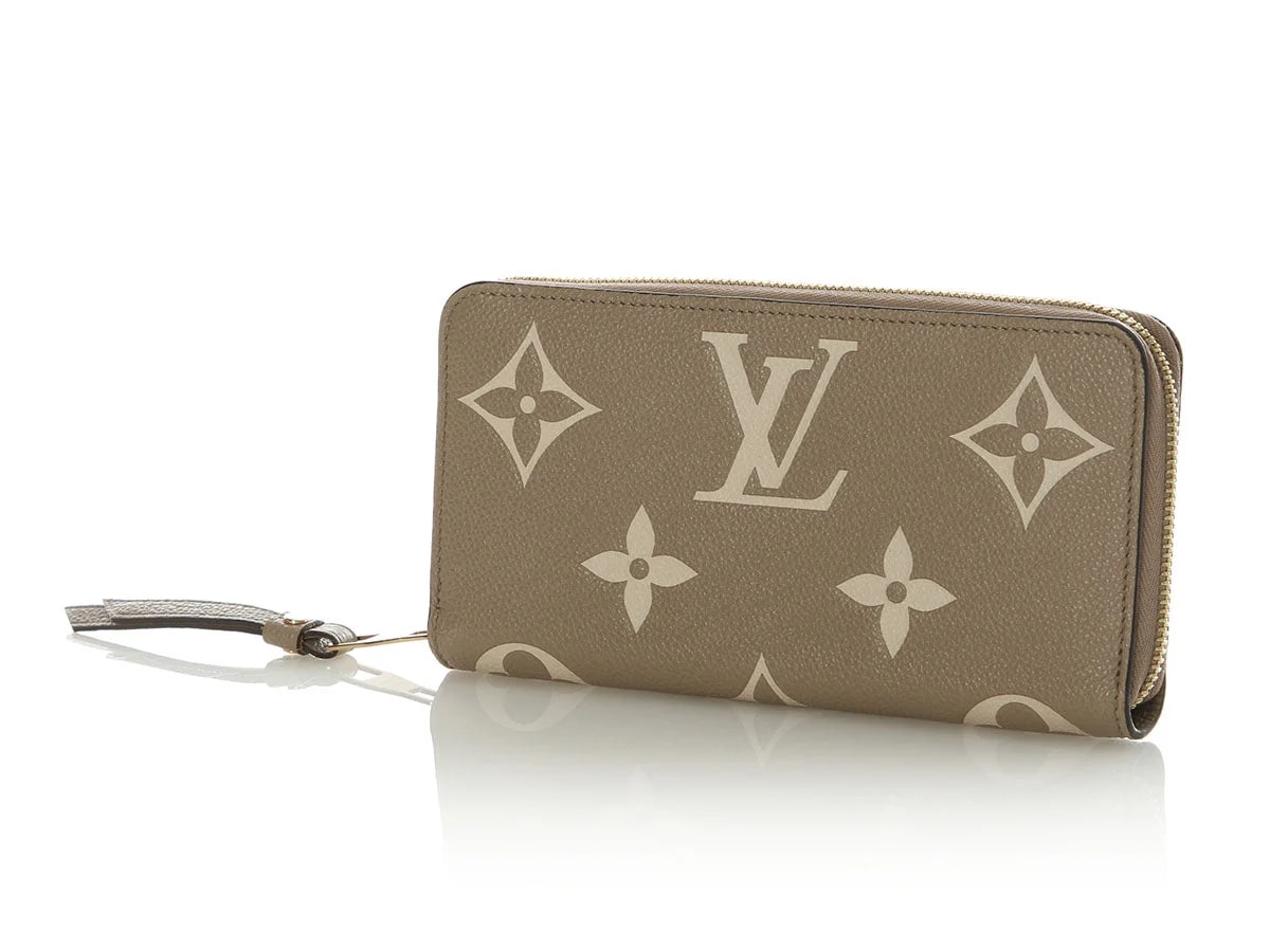 Louis Vuitton Dove and Zippy Wallet 2