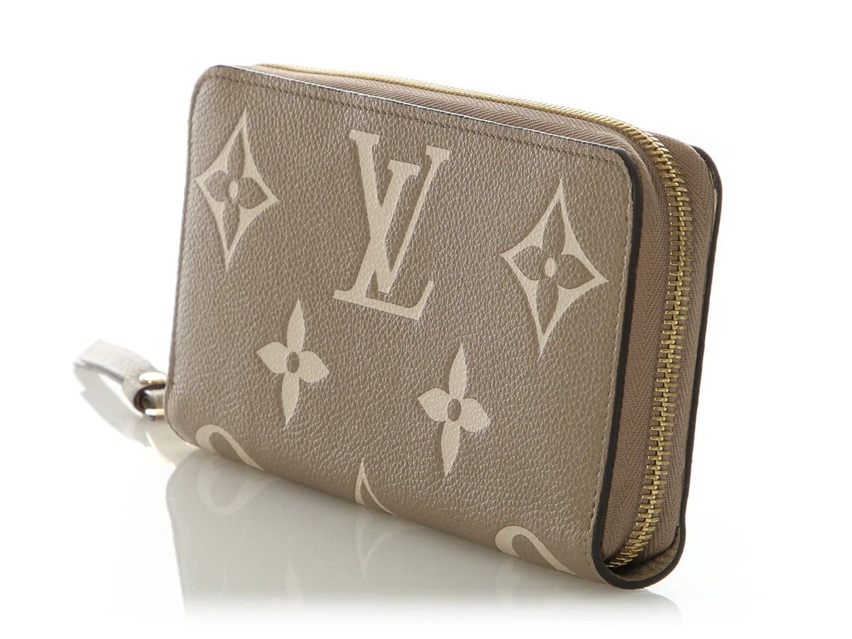 Louis Vuitton Dove and Zippy Wallet 3