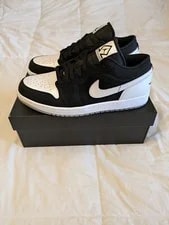 Jordan — Size 10 - Jordan 1 Low SE — Sneaker — resale