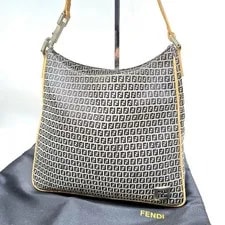 Fendi — Fendi Mamma Bucket Dust Removable Strap — Handbag — resale