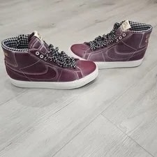 Casa Welcome Skateboarding X Nike SB Zoom Blazer Mid QS Custom 3