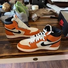 Air Jordan 1 Retro High OG ' ' Away 2.0 (2016) 2