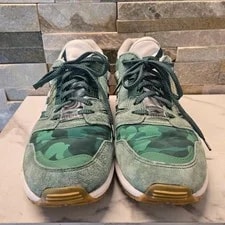 A Bathing Ape X Undefeated X Adidas ZX8000 Camouflage 28cm 4
