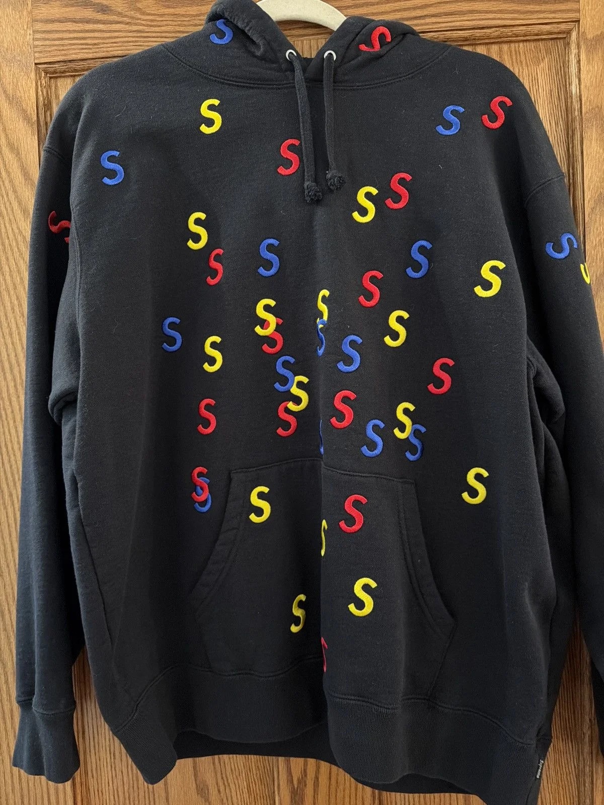 Supreme — Supreme Scatter S Hooded Sweatshirt — streetwear — resale
