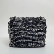 Chanel Classic Flap Chain Crossbody SHW 3