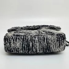 Chanel Classic Flap Chain Crossbody SHW 4