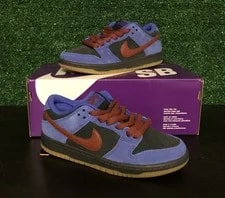 Size 4 Nike SB Dunk Low Pro "Persian /Cinnamon" (HQ1625-500) 2