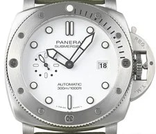 Panerai — Panerai Luminor Submersible PAM01226 — Watch — resale