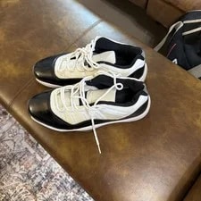 Size 9 - Air Jordan 11 Retro IE Low