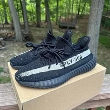 Size 11 - Yeezy 350 V2 ‘ ’ 2