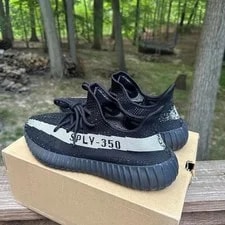 Size 11 - Yeezy 350 V2 ‘ ’ 3