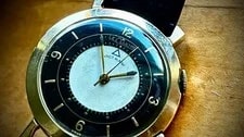 Jaeger-LeCoultre — Jaeger-LeCoultre Memovox "Don Draper" Tuxedo Dial With Box Working Alarm — Watch — resale