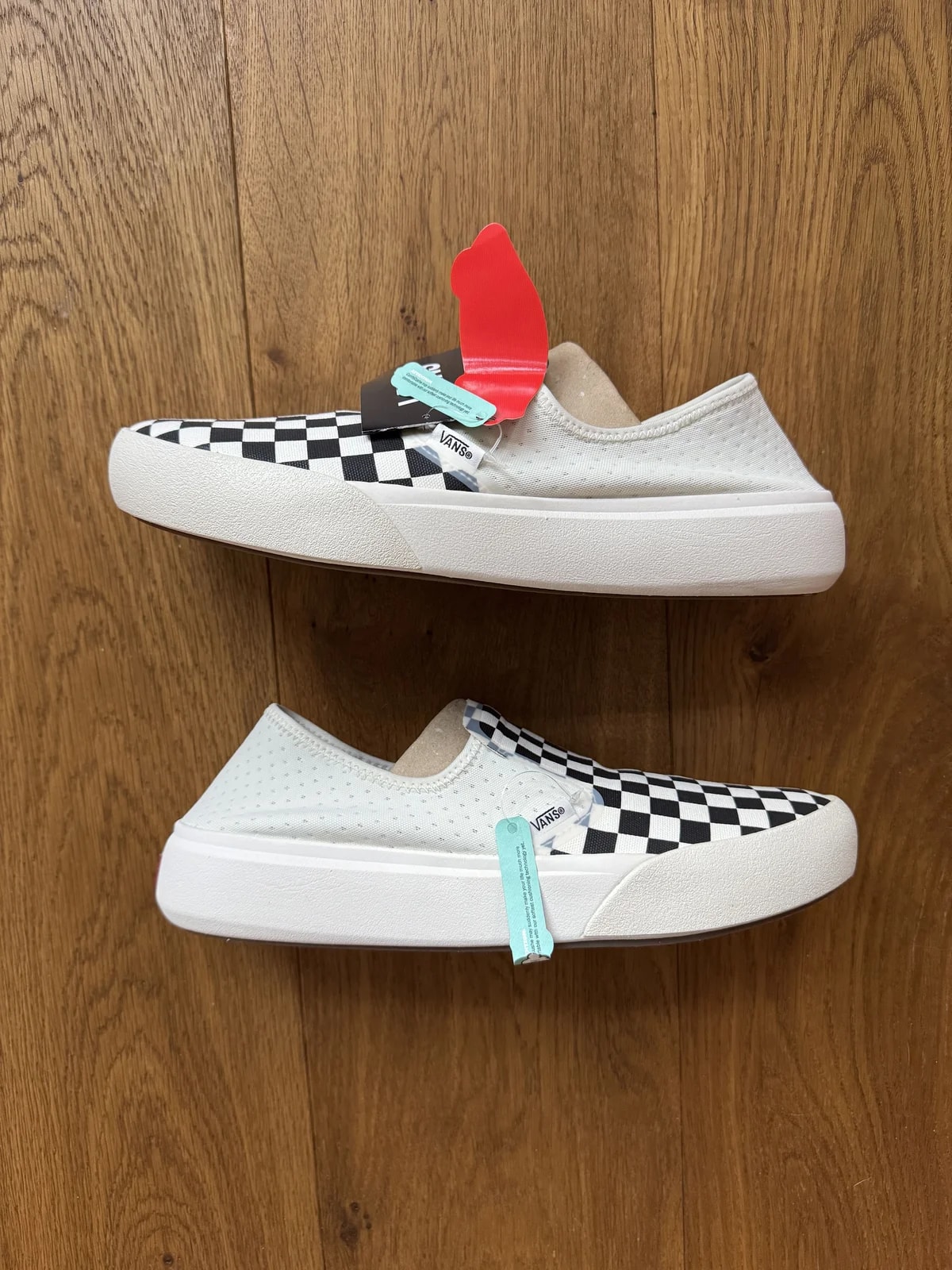 Vans — Vans Comfycush One Checkerboard US — Sneaker — resale