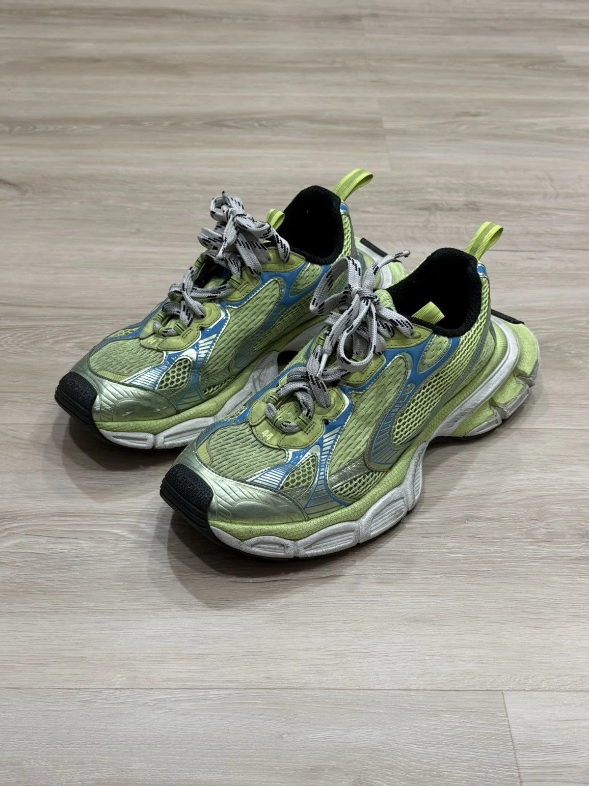 Balenciaga 3xl ‘Neon ’ 2