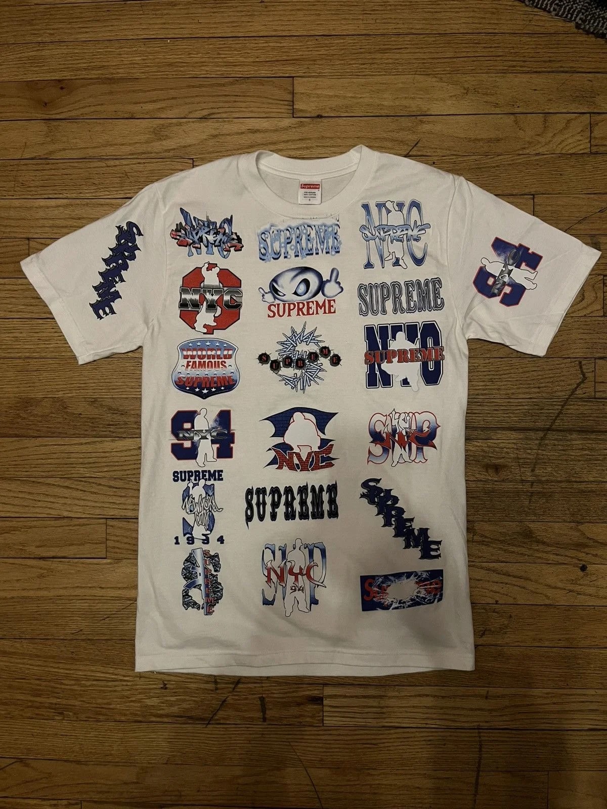 Supreme — Supreme Artdealer Flash Tee — streetwear — resale