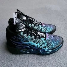Puma — Puma Mb.04 Reflections Lamelo Ball / 311310 01 8.5 US — Sneaker — resale