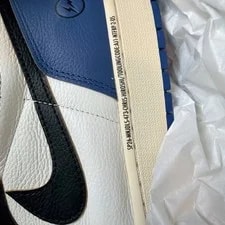 Design X X Air Jordan 1 Retro OG High Varsity 3
