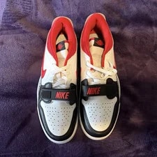Air Jordan — Air Jordan Legacy 312 Low Low Top Lace-Up Strap — Sneaker — resale