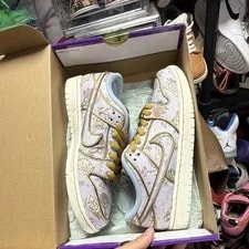 Nike SB — Nike Sb Dunk City of Style Size 9.5m OG All — Sneaker — resale