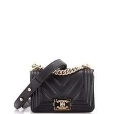 Chanel — Chanel Boy Flap Chevron — Handbag — resale
