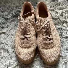 ’s Size 11 Fluffy Platformed Adidas Sambas 4