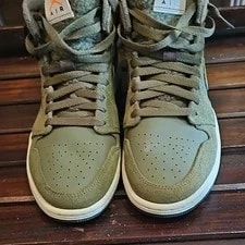 Jordan 1 Retro Mid 2