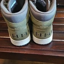 Jordan 1 Retro Mid 4