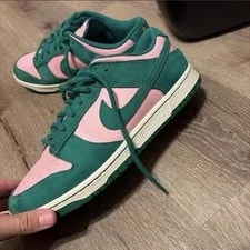 Nike Dunk ’s Low Top Lace-Up / Athletic 2
