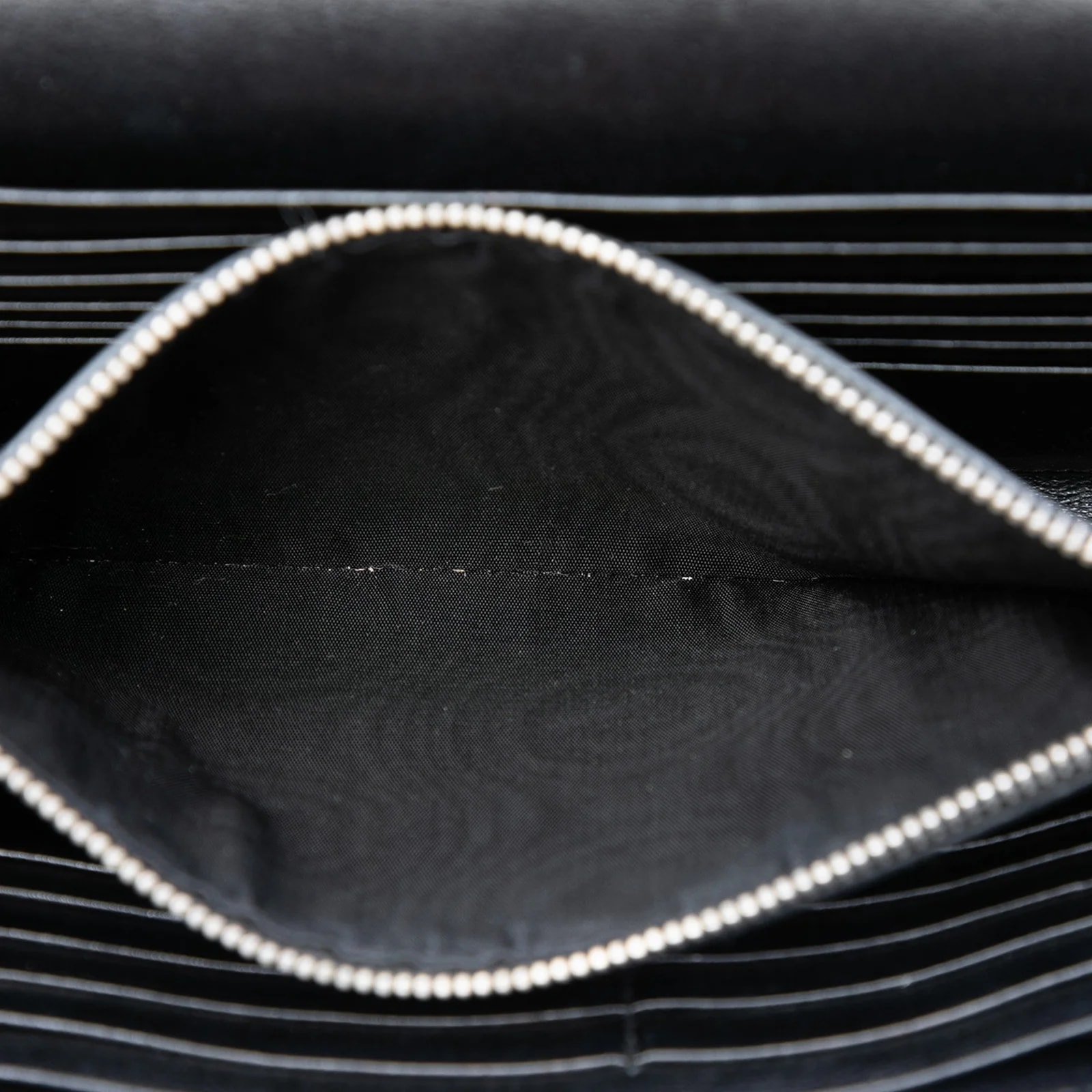 Medium Heart Studded Kate Crossbody 4