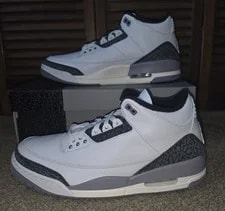 Air Jordan — NEW Air Jordan 3 Retro — Sneaker — resale