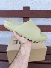Yeezy — Yeezy Slides Resin — Sneaker — resale