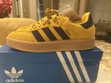 Adidas — Adidas Size 9.5 - Samba XLG Footlocker Bold Night — Sneaker — resale