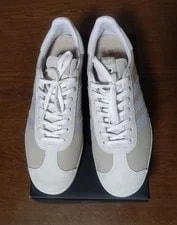 9.5US Adidas Gazelle S.E. Light 3