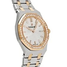 Audemars Piguet Royal Oak Quartz 67651SR.ZZ.1261SR.01 Silver Dial 3