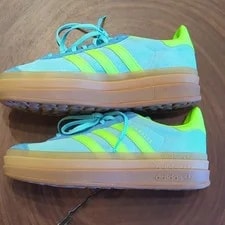 Adidas Gazelle Low Platform Lace Up Athletic 2