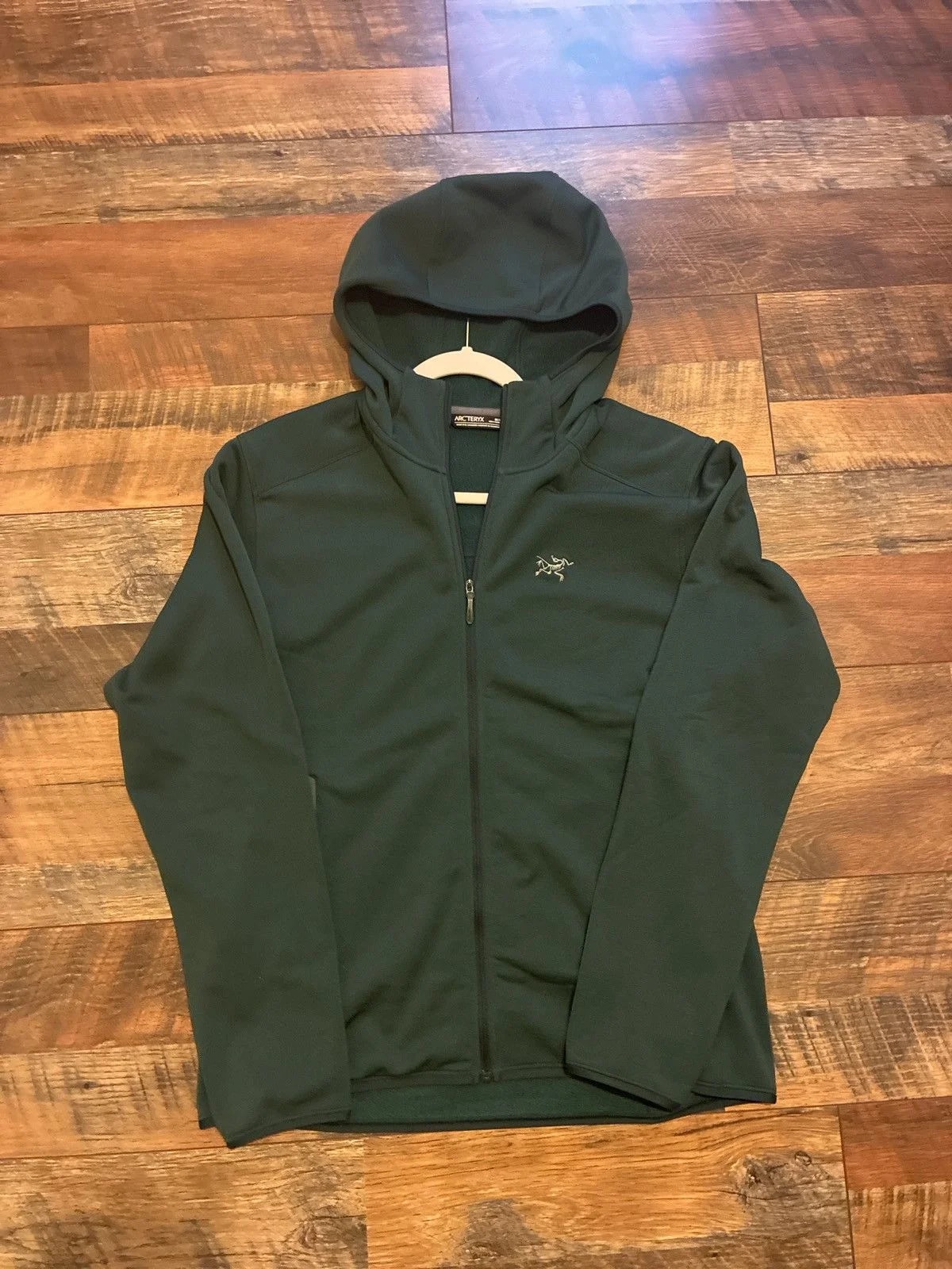 Arc’teryx Kyanite Hoody — streetwear — resale