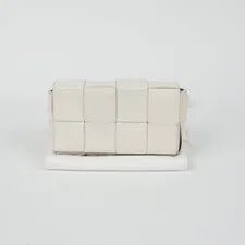 Bottega Veneta — Bottega Veneta Cassette Belt 668572 138609829 — Handbag — resale