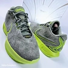 Nike Lebron 21 US 13 Oil Volt Air Basketball FV2345 302 New 2