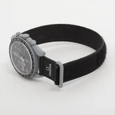 Omega X Swatch Speedmaster Missions Toe the Moon SO33M100 CE X Nylon QZ Black 4