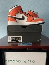 Jordan 1 Mid Team 3