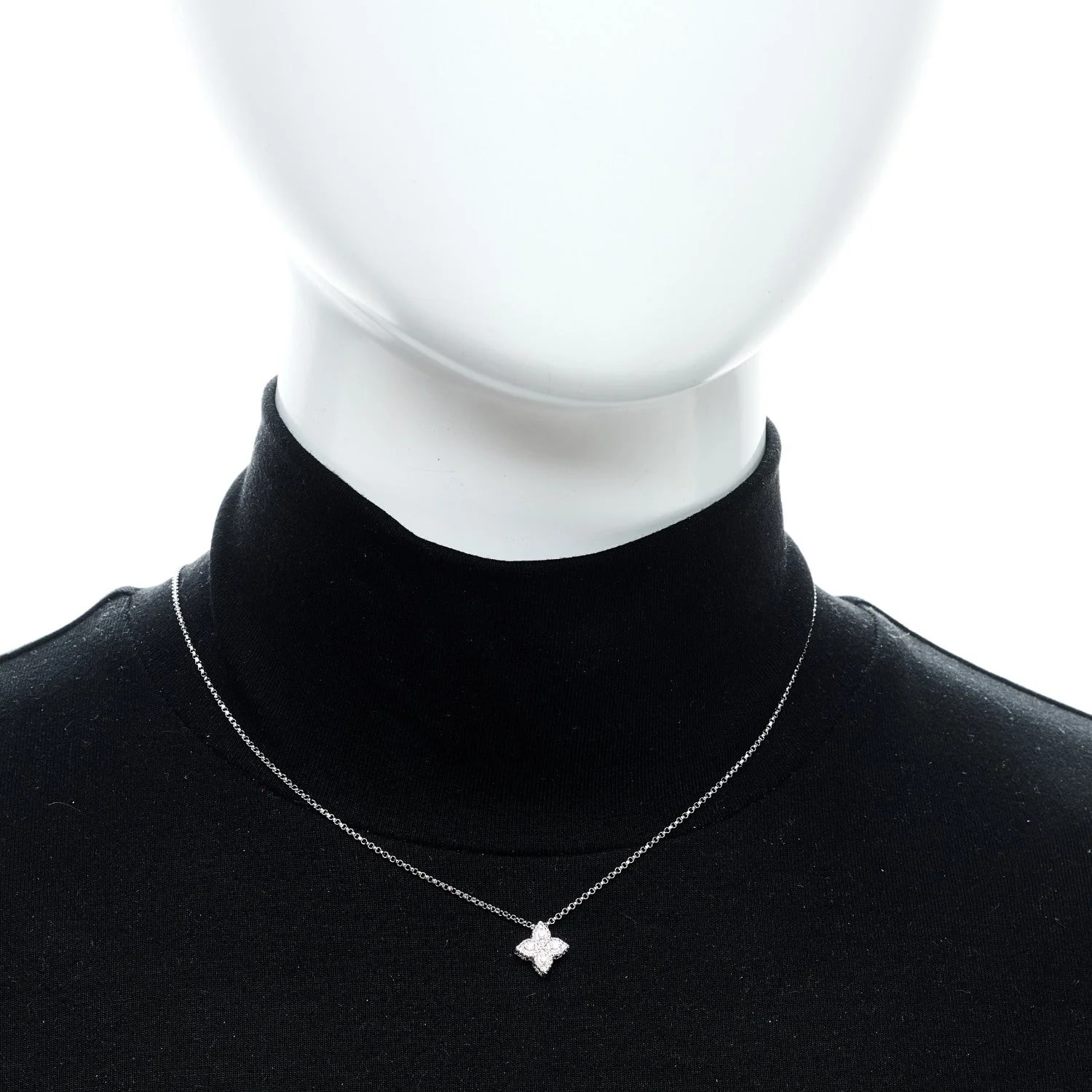 18K White Gold Small Princess Flower 2